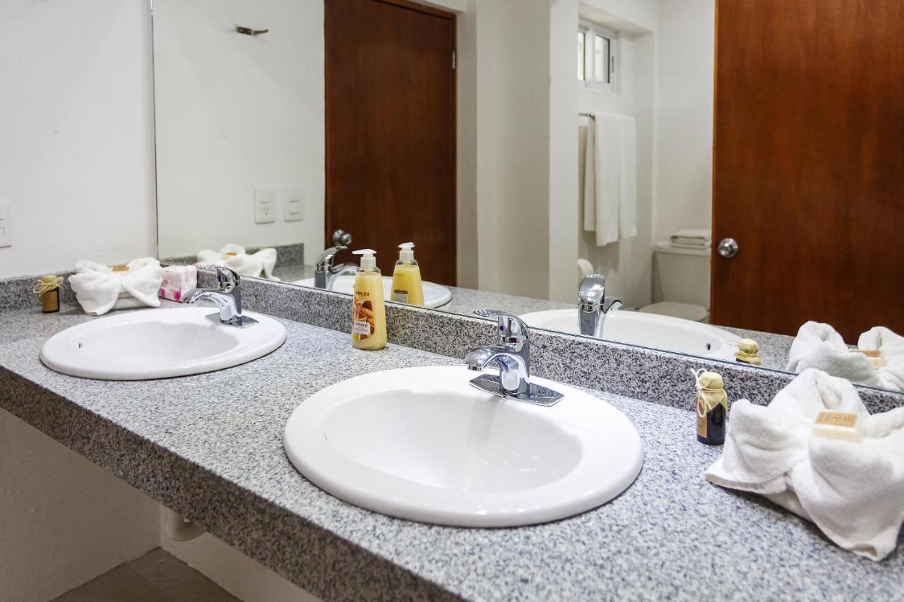 Kaam Accommodations Пуерто Морелос Екстериор снимка